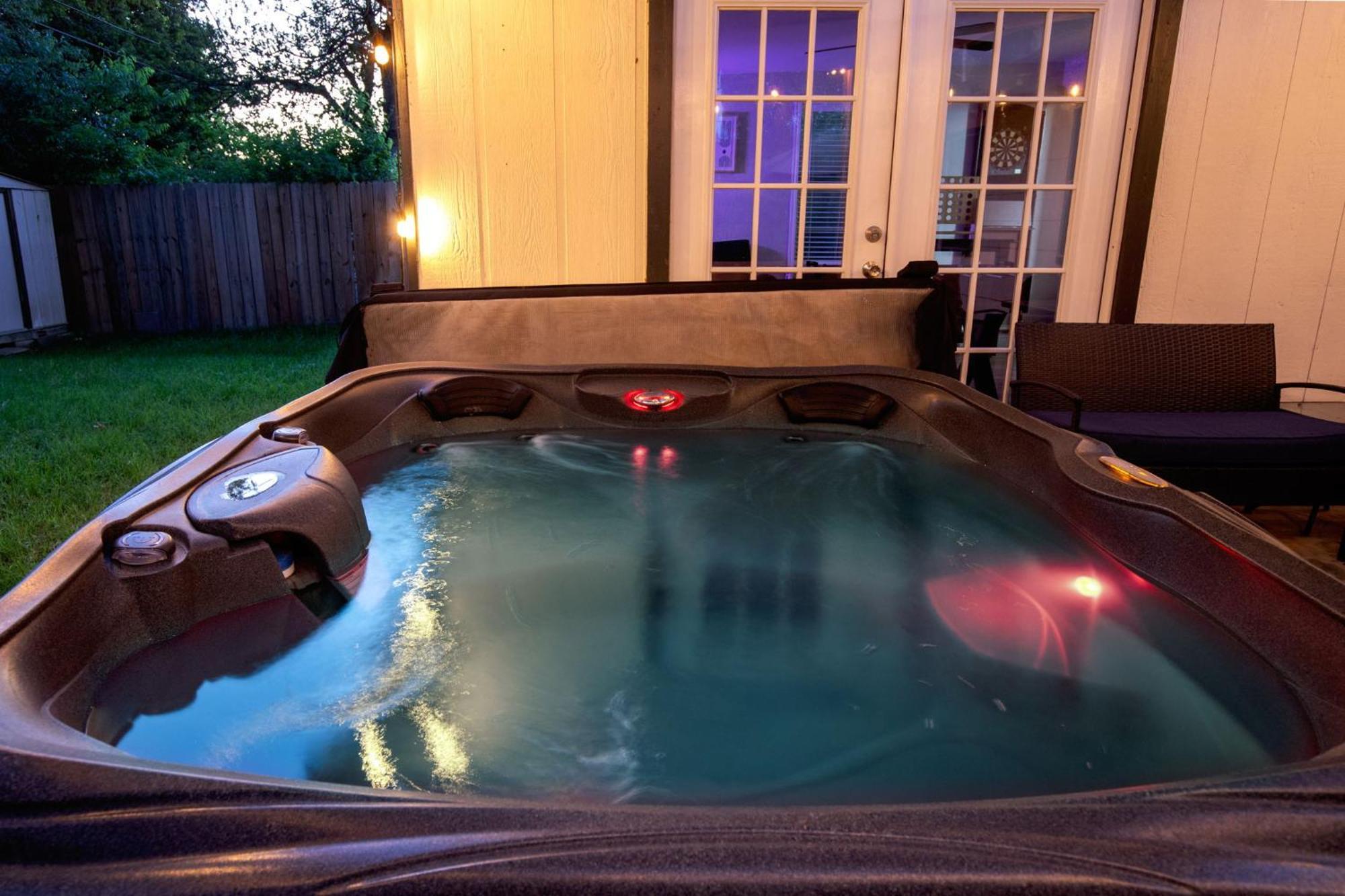 Cozy 3 Bedroom With Hot Tub 2 Min Away From Lackland San Antonio Eksteriør billede